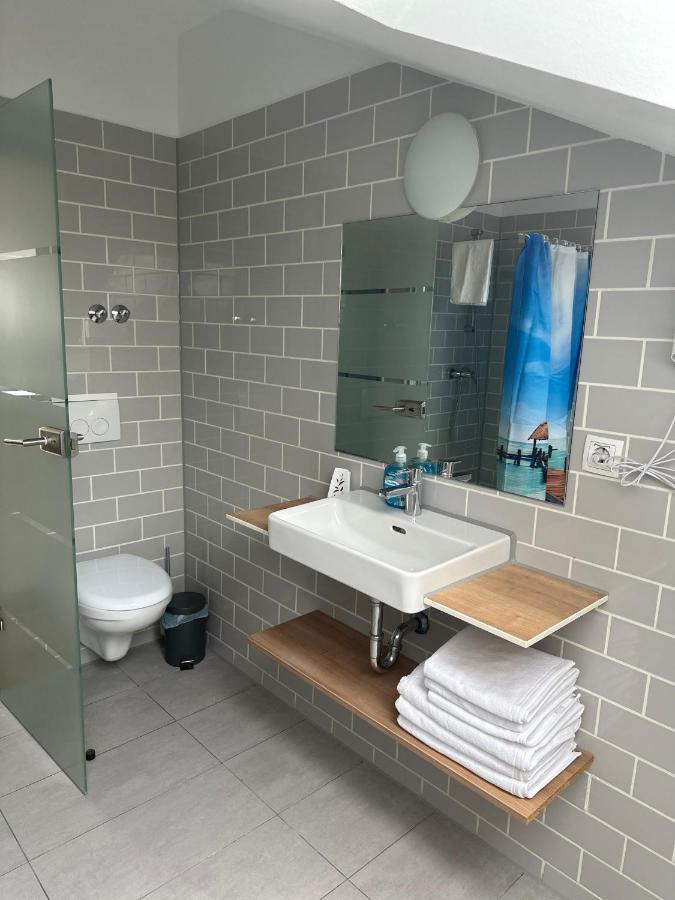 Hotel Fly ' In Offenbach del Meno Exterior foto